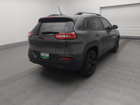 Used 2018 Jeep Cherokee Latitude w/ Altitude Package image 9