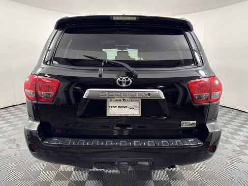 Used 2016 Toyota Sequoia Limited image 5