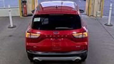 Used 2020 Ford Escape SE image 11