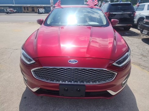 Used 2019 Ford Fusion Titanium image 2