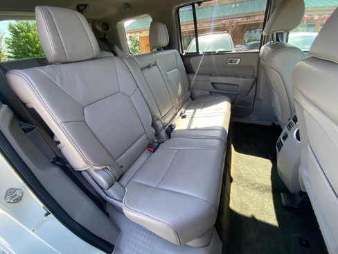 Used 2014 Honda Pilot Touring image 25