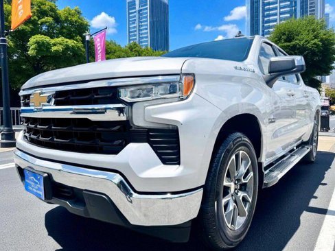 Used 2022 Chevrolet Silverado 1500 LT image 9