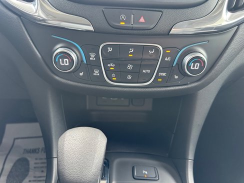 Used 2022 Chevrolet Equinox LT image 25