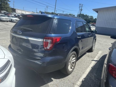 Used 2017 Ford Explorer FWD image 3