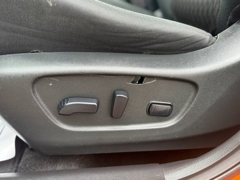 Used 2019 Nissan Rogue SV image 18
