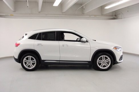 Used 2023 Mercedes-Benz GLA 250 4MATIC w/ Premium Package image 5