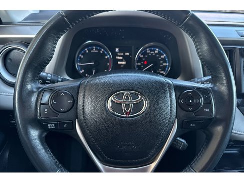 Used 2016 Toyota RAV4 Limited image 23