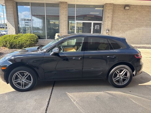 Used 2018 Porsche Macan image 2