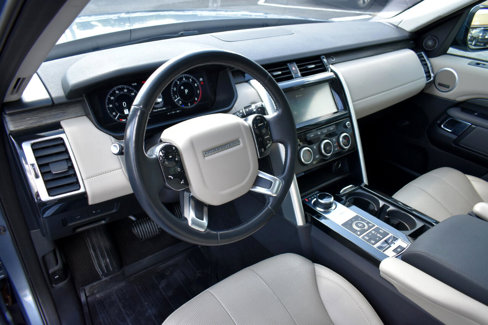 Used 2019 Land Rover Discovery HSE image 10