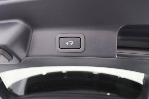 Used 2022 Jaguar F-PACE S image 35