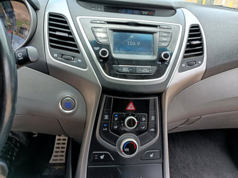 Used 2014 Hyundai Elantra Sport image 26