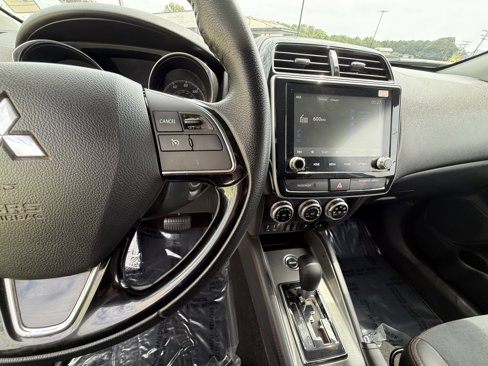 Used 2023 Mitsubishi Outlander Sport SE image 23