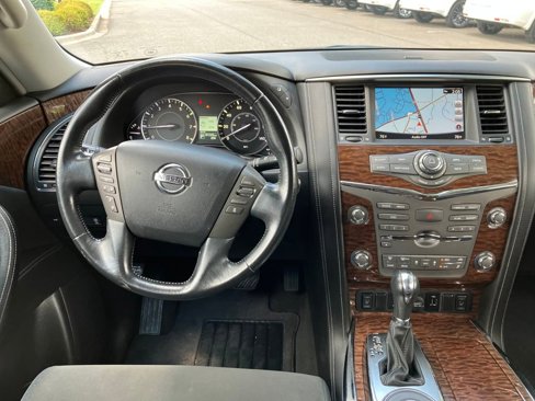 Used 2019 Nissan Armada SV image 2