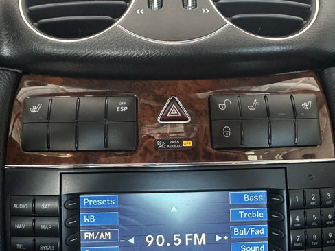 Used 2009 Mercedes-Benz CLK 350 Coupe image 30