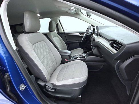 Used 2022 Ford Escape SE w/ Cold Weather Package image 15