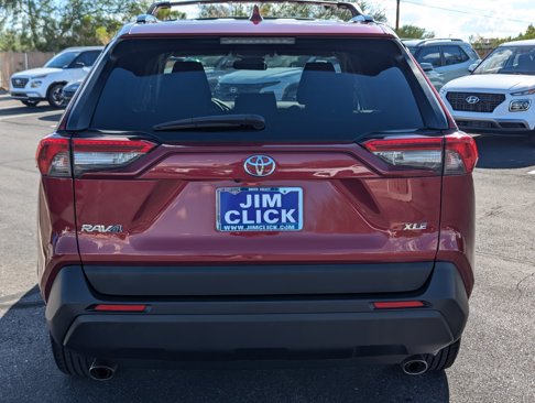 Used 2020 Toyota RAV4 XLE w/ Convenience Package image 3
