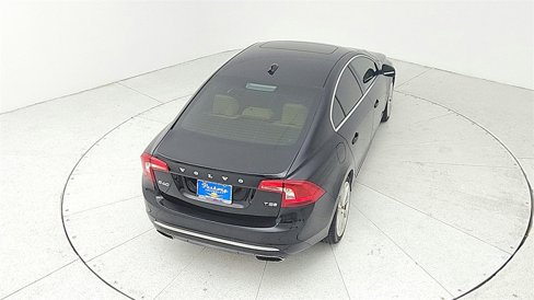 Used 2018 Volvo S60 T5 Inscription w/ Technology Package image 13