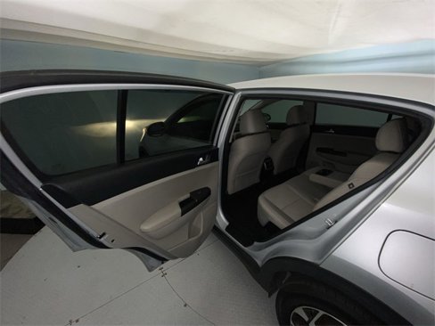 Used 2020 Kia Sportage LX w/ LX Popular Package image 21
