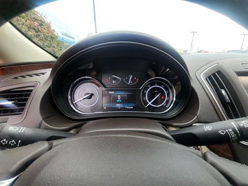 Used 2015 Buick Regal Premium w/ Experience Buick Package image 24