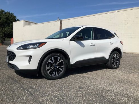 Certified 2022 Ford Escape SE w/ SE Sport Appearance Package image 17