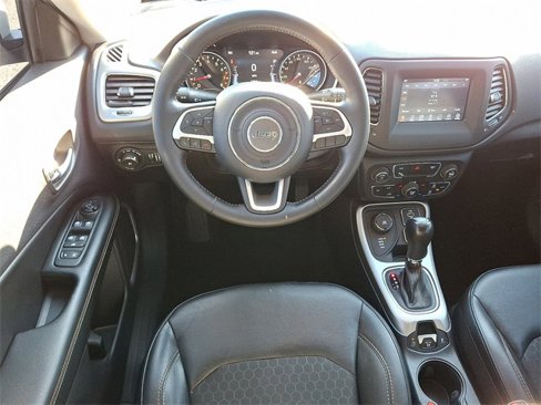 Used 2018 Jeep Compass Latitude w/ Popular Equipment Group image 11