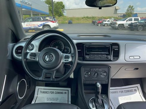 Used 2014 Volkswagen Beetle 2.5 image 16