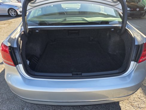 Used 2013 Volkswagen Passat 2.5 SEL Premium image 22