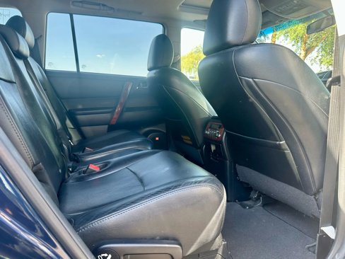 Used 2012 Toyota Highlander Limited image 17