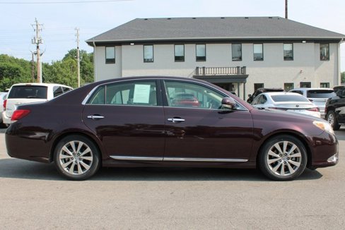 Used 2012 Toyota Avalon Limited image 6