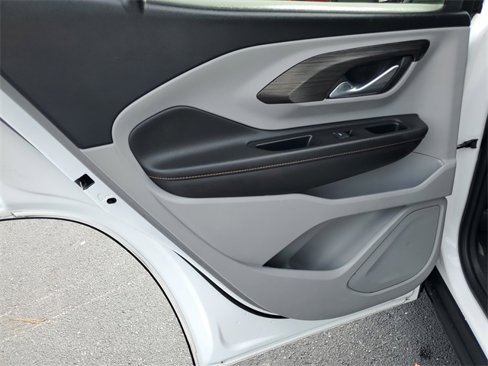 Used 2020 GMC Terrain SLT image 13