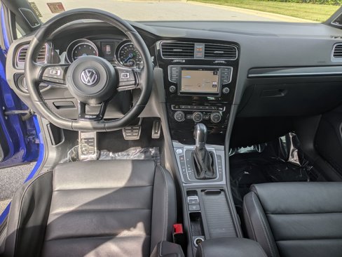Used 2017 Volkswagen Golf R 4-Door image 21