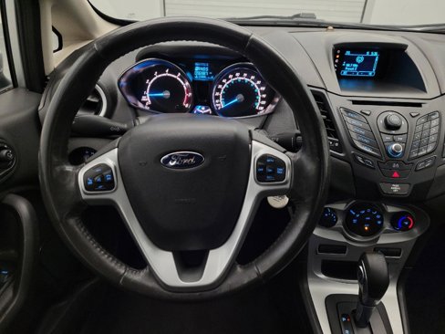 Used 2015 Ford Fiesta SE image 22