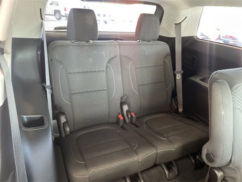 Used 2018 GMC Acadia SLE image 17