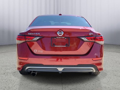 Used 2022 Nissan Sentra SR w/ Electronics Package image 5
