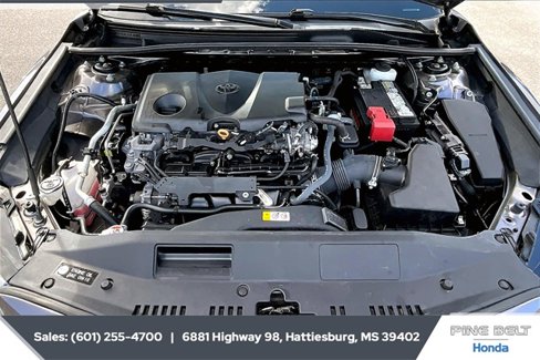 Used 2022 Toyota Camry SE image 8