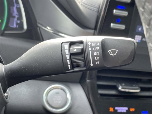 Certified 2022 Hyundai Ioniq SE image 23