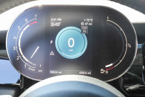 Used 2023 MINI Cooper 4-Door Hardtop image 24