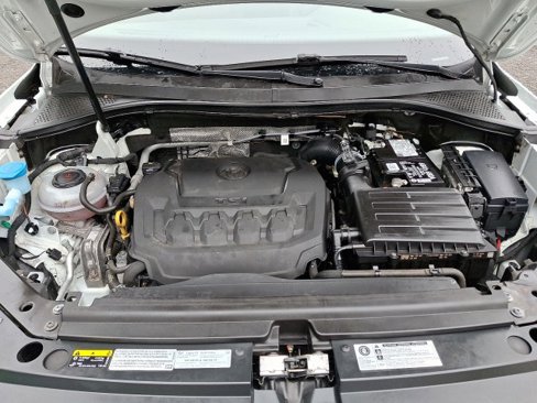 Certified 2019 Volkswagen Tiguan SE w/ Panoramic Sunroof Package image 29