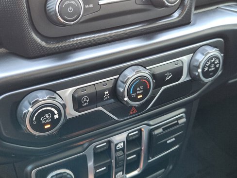 Used 2020 Jeep Wrangler Unlimited Sport image 22