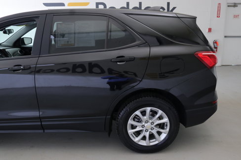 Used 2021 Chevrolet Equinox LS w/ LS Convenience Package image 5