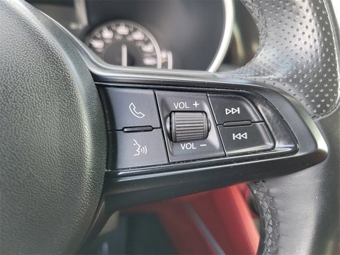 Used 2020 Alfa Romeo Stelvio w/ Nero Edizione image 7