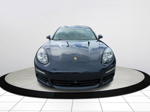 Used 2014 Porsche Panamera S image 8