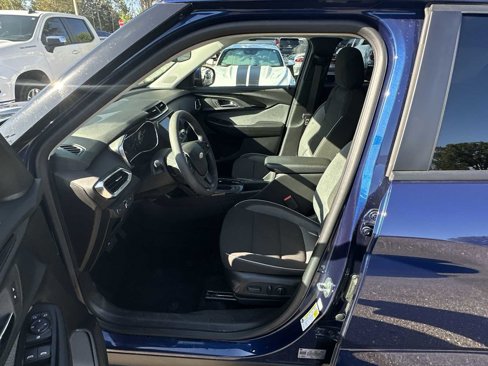 Certified 2023 Chevrolet TrailBlazer LT image 2