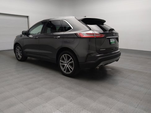 Used 2019 Ford Edge Titanium image 5