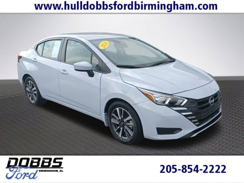 Used 2024 Nissan Versa SV w/ Trunk Package image 1