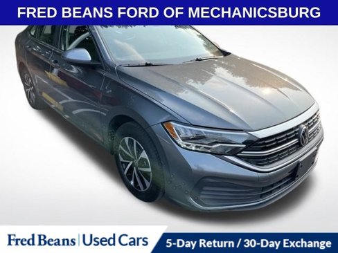 Used 2024 Volkswagen Jetta S image 1