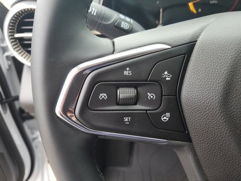 Used 2025 Chevrolet Trax ACTIV w/ Driver Confidence Package image 28