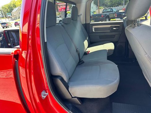 Used 2019 RAM 1500 Classic SLT image 26