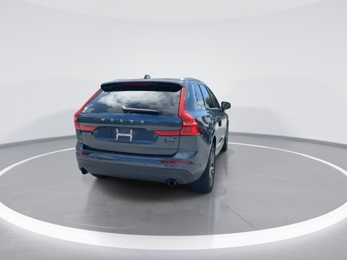 Used 2018 Volvo XC60 T5 Momentum w/ Vision Package image 8