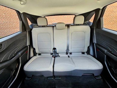 Used 2022 Ford Escape SE image 12